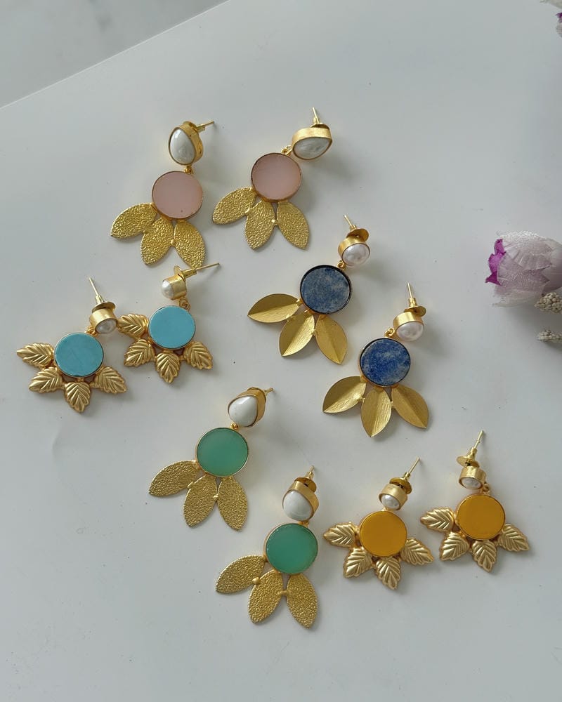 BRASS FLOWER DANGLERS