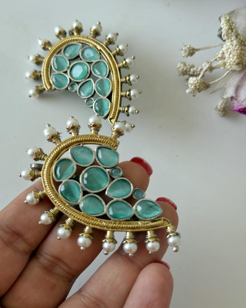 VAMIKA DUAL TONE CUFF EARRINGS