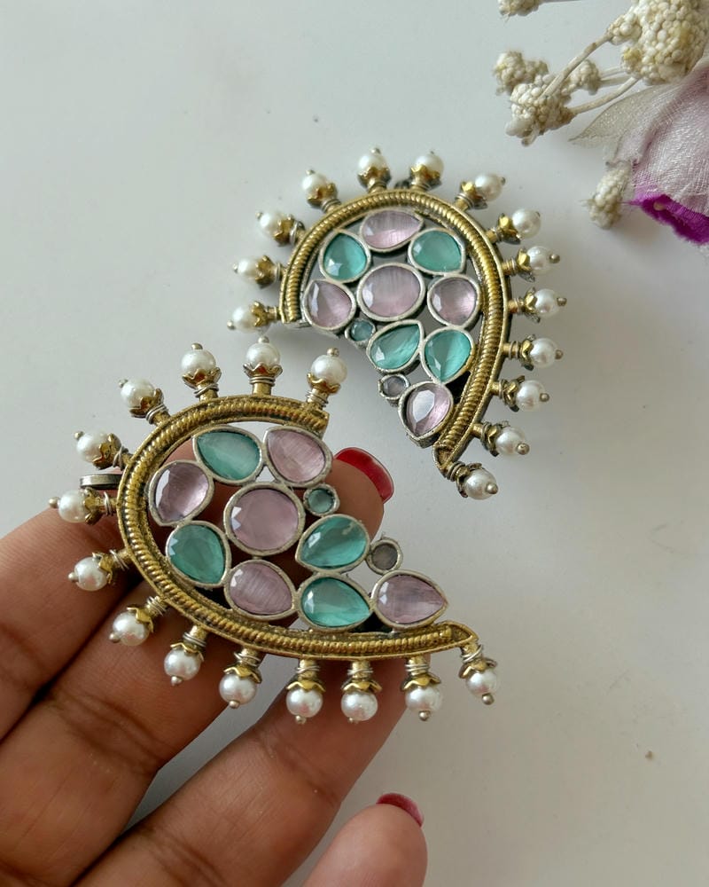 VAMIKA DUAL TONE CUFF EARRINGS