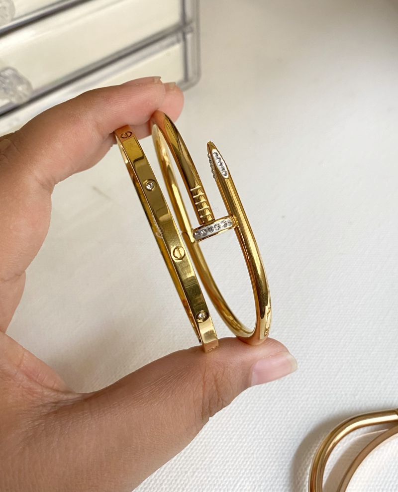 NAIL AND BASIC SET OF TWO PCS BRACELETS