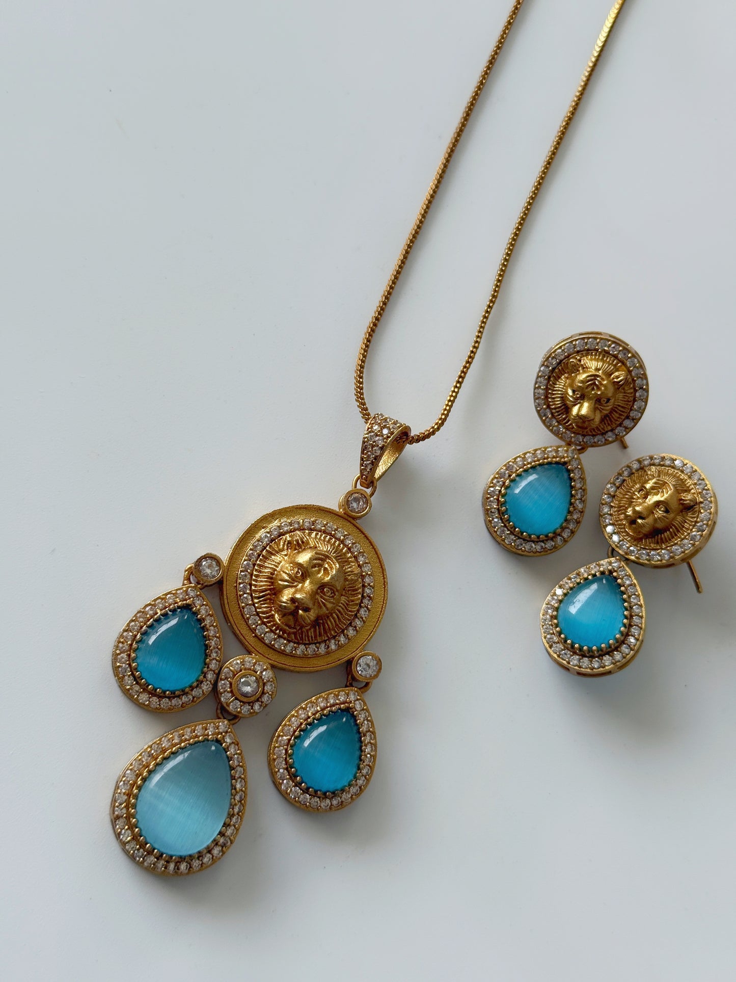 ROOHANI NECKLACE SET