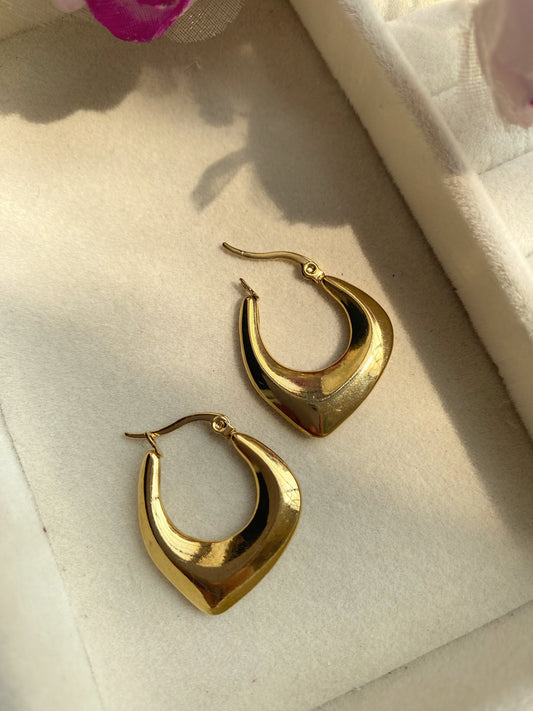 NOREN GOLD HOOPS