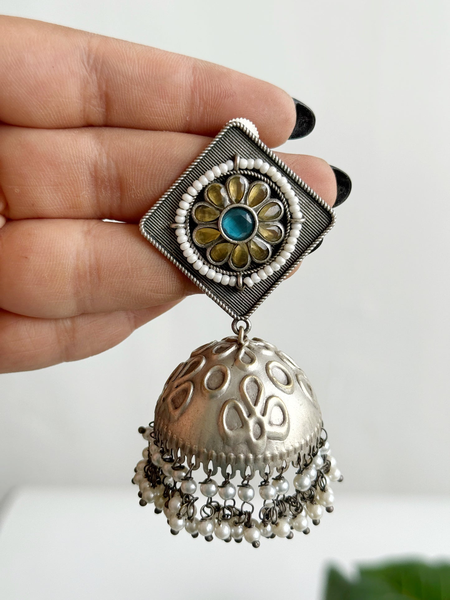 SANAM JHUMKA