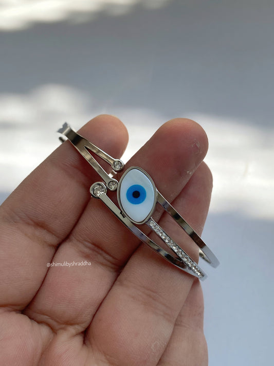 EMELIA EVIL EYE BRACELET