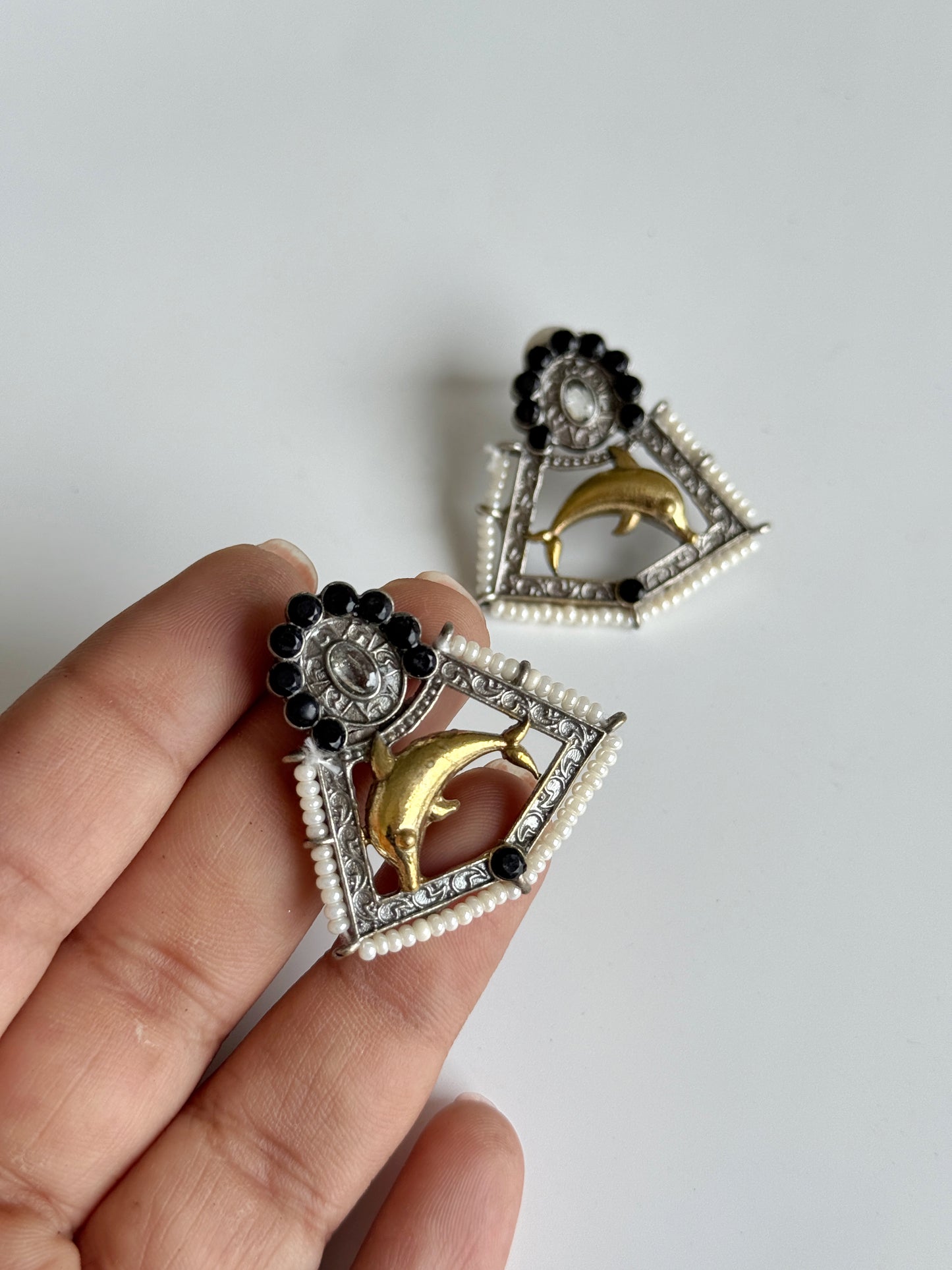 APARNA DUAL TONE EARRINGS