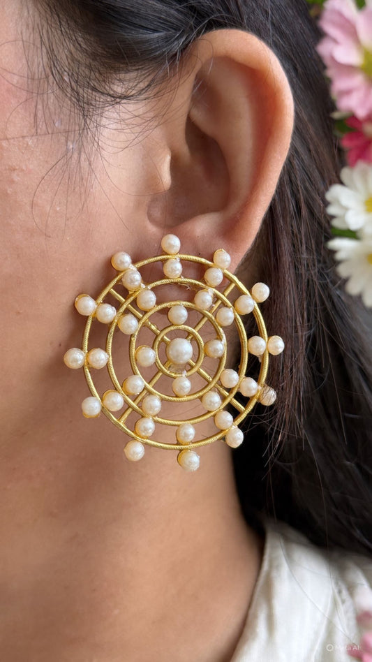 BRASS OVERSIZED PEARL STUDS