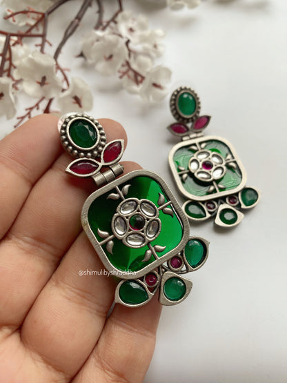 ASHWINA EARRINGS