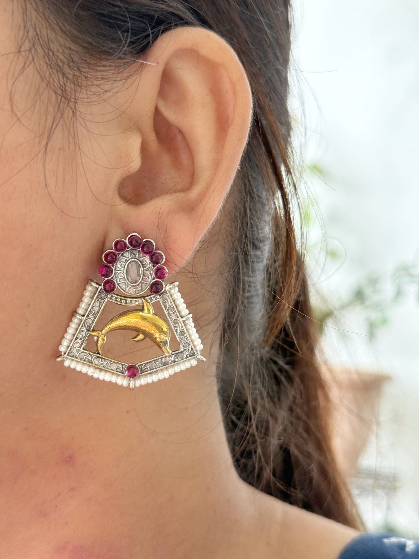 APARNA DUAL TONE EARRINGS