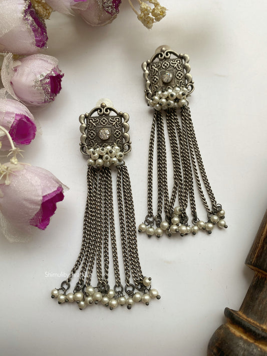 VAINAVI EARRINGS