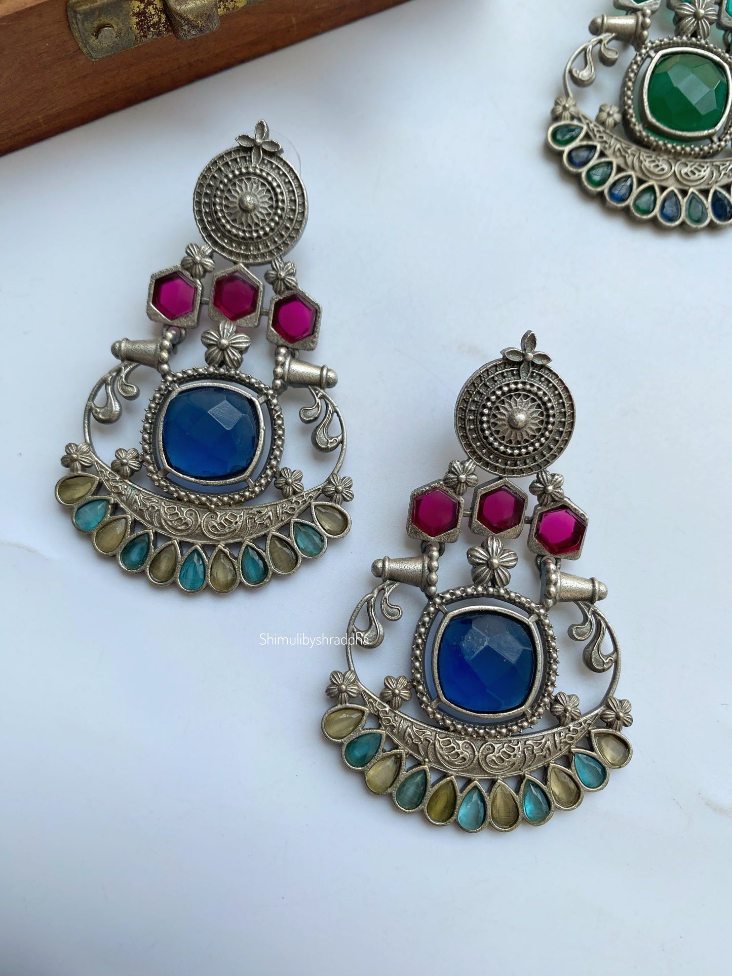 SRESHTA EARRINGS