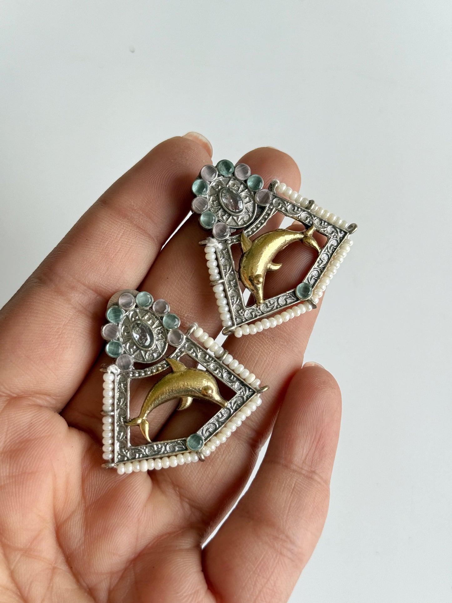 APARNA DUAL TONE EARRINGS