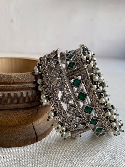 NITHARA PEARL STONE BANGLES