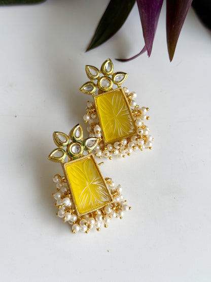 DIVYA STUDS