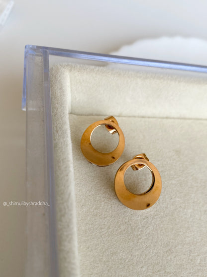 ZARIN STUD EARRINGS