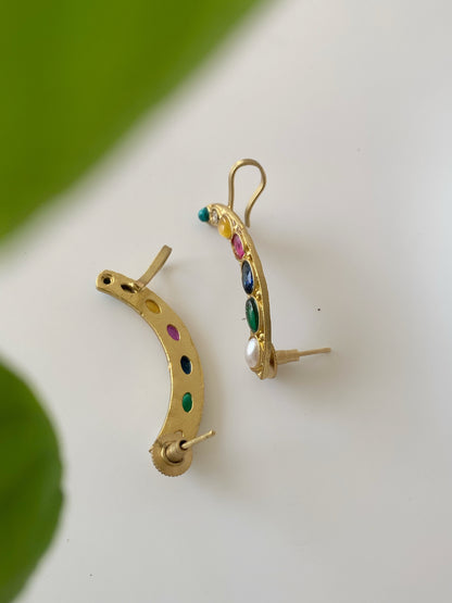 MEGHIKA CUFF EARRINGS