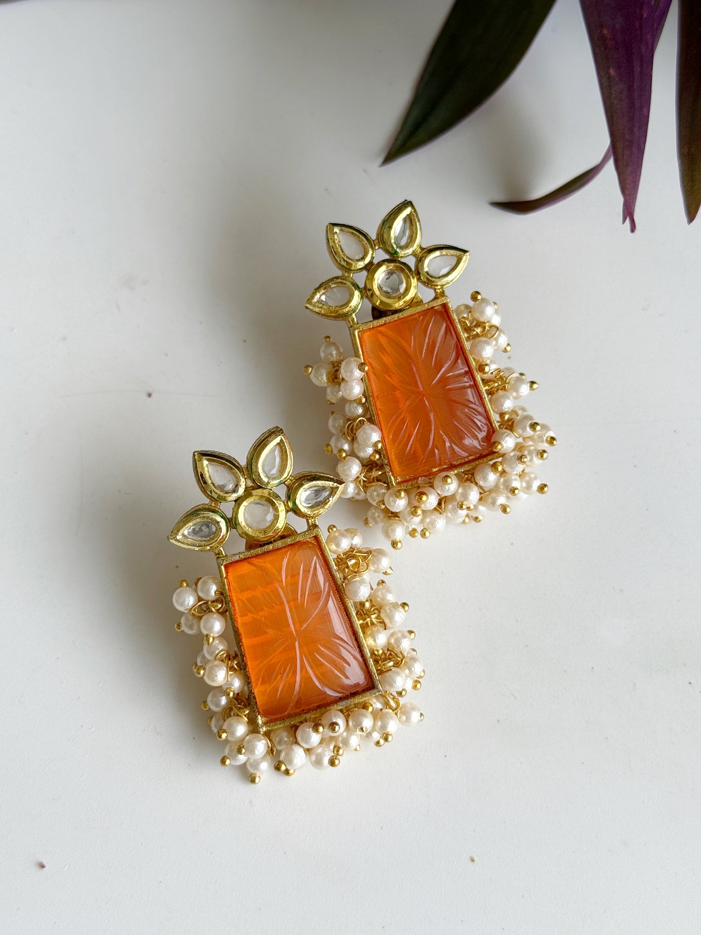 DIVYA STUDS