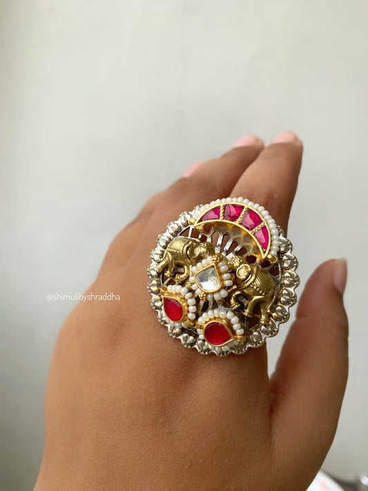 RIJULA OVERSIZED KUNDAN RING