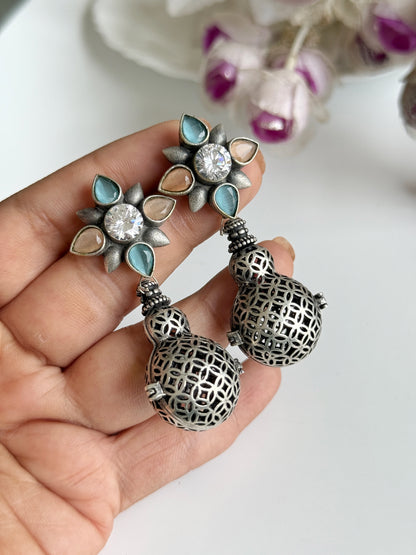MAHITA EARRINGS