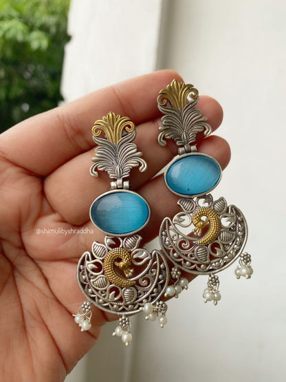 VANDANA DUAL TONE EARRINGS