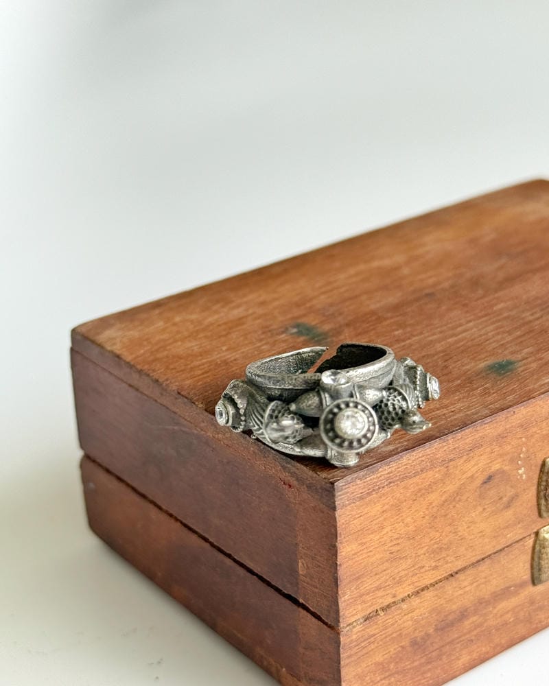 SILVERLOOKALIKE STONE RING
