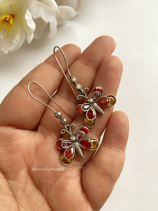 IRSHITA HOOK EARRINGS