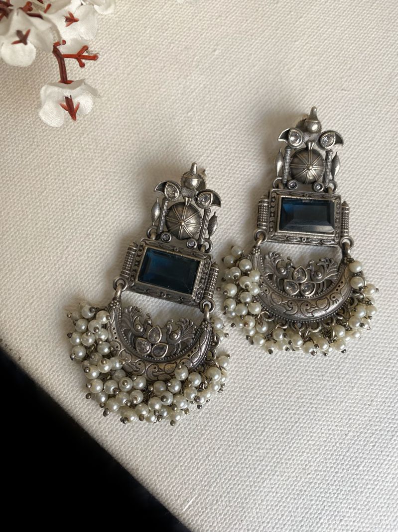 AABHARNA STONE EARRINGS