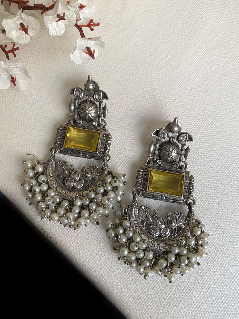 AABHARNA STONE EARRINGS