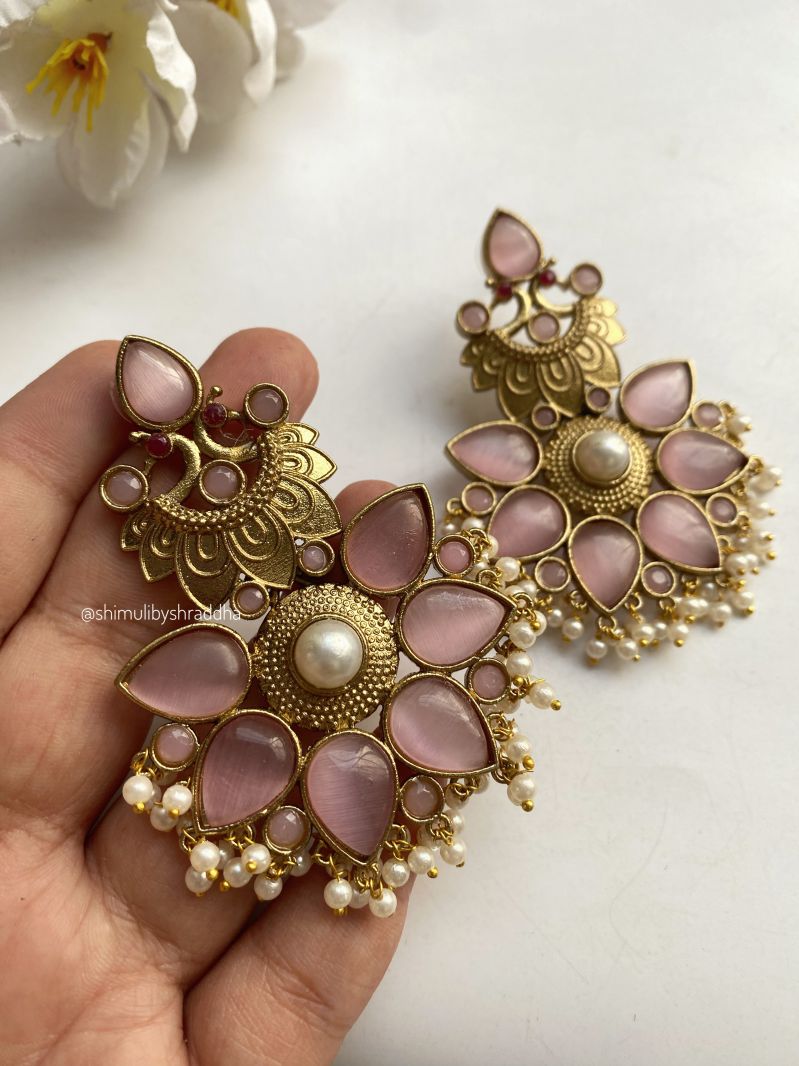 MEGHIKA EARRINGS