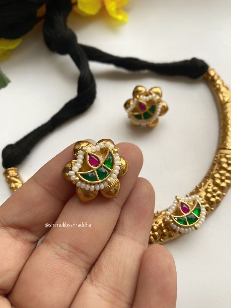 AARAVI NECKLACE SET