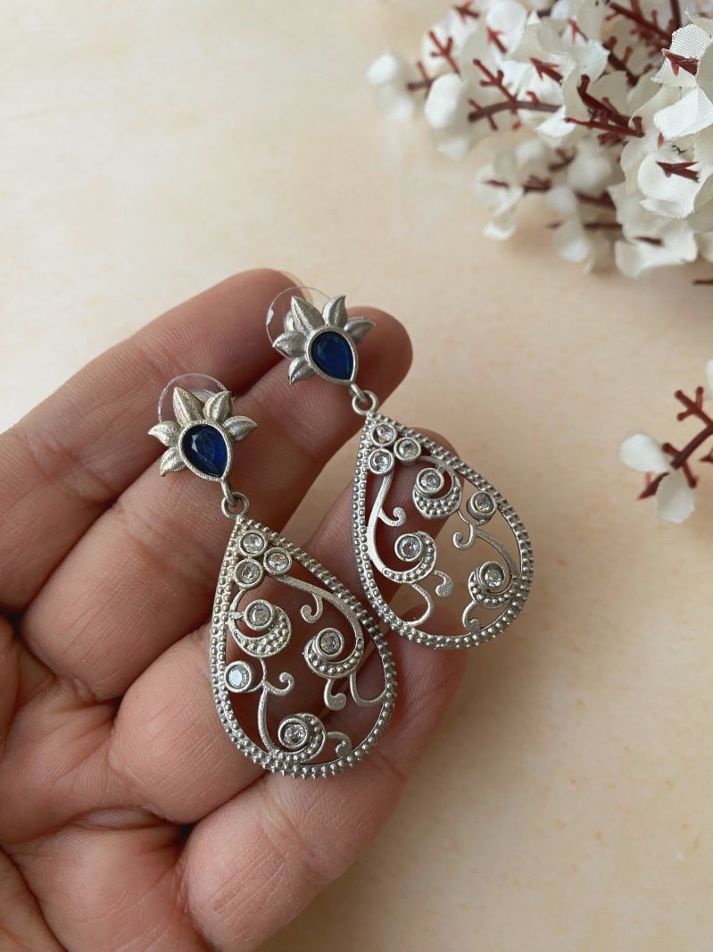 AYAANI EARRINGS