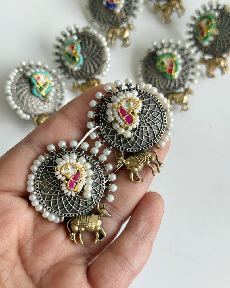 NITYA DUAL TONE EARRINGS