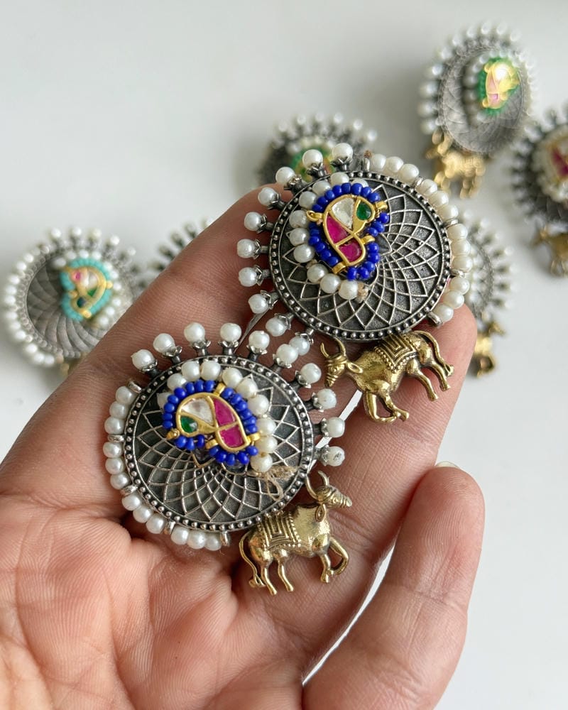 NITYA DUAL TONE EARRINGS