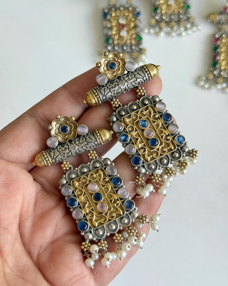 MISHKA DUAL TONE EARRINGS