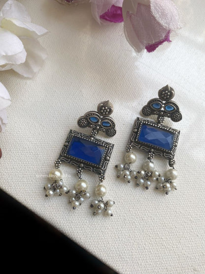 NAVYA EARRINGS