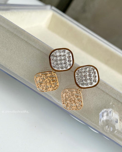 AMELA EARRINGS