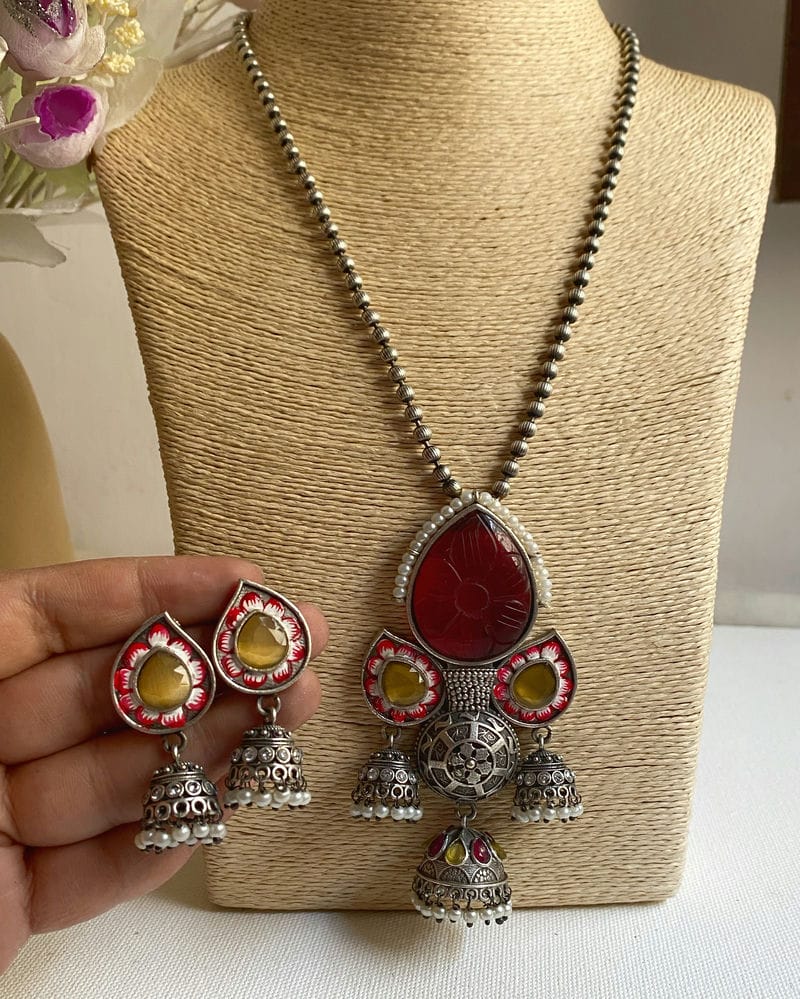 FALGUNI NECKLACE SET