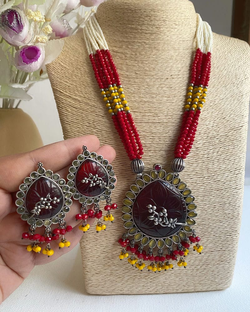 BHAWINI NECKLACE SET