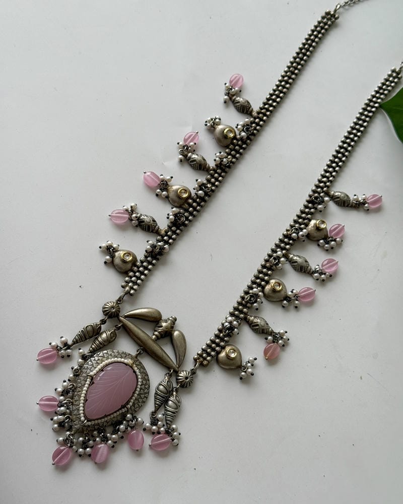 KAMYANI NECKLACE