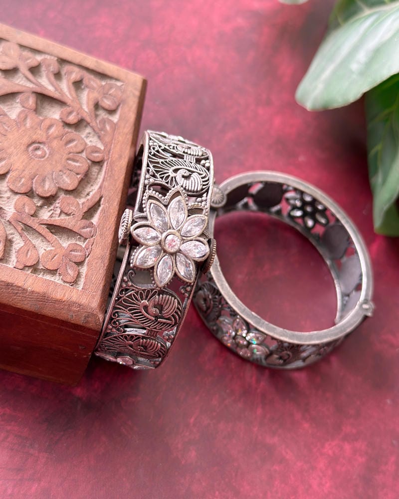 KANGANA OPENABLE BANGLE