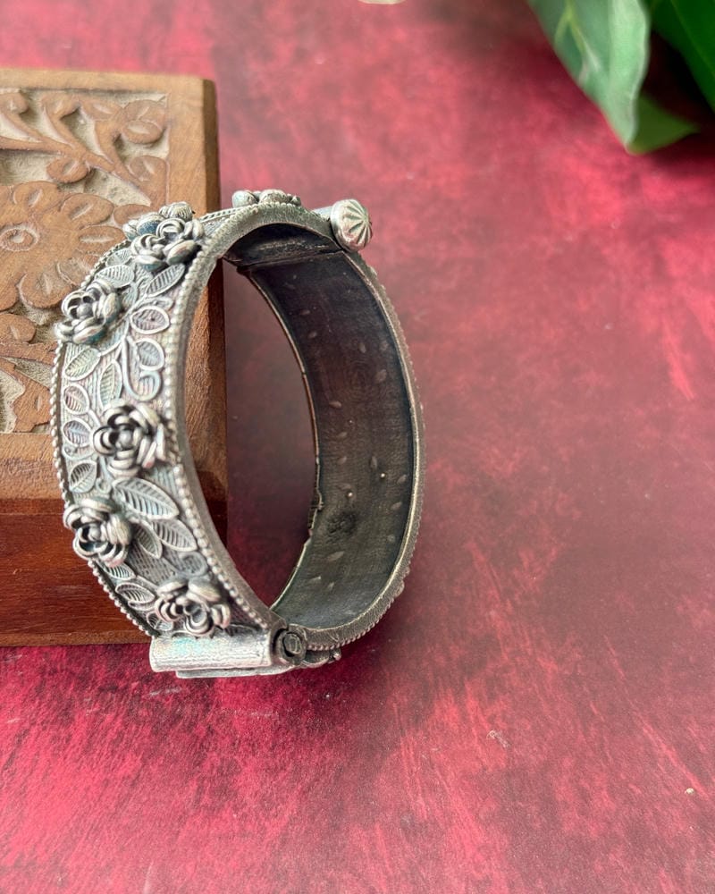 KOMAL OPENABLE BANGLE