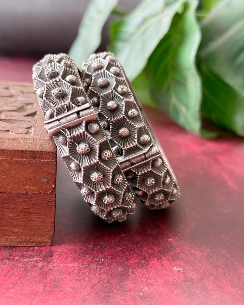 ALEKHA OPENABLE BANGLE