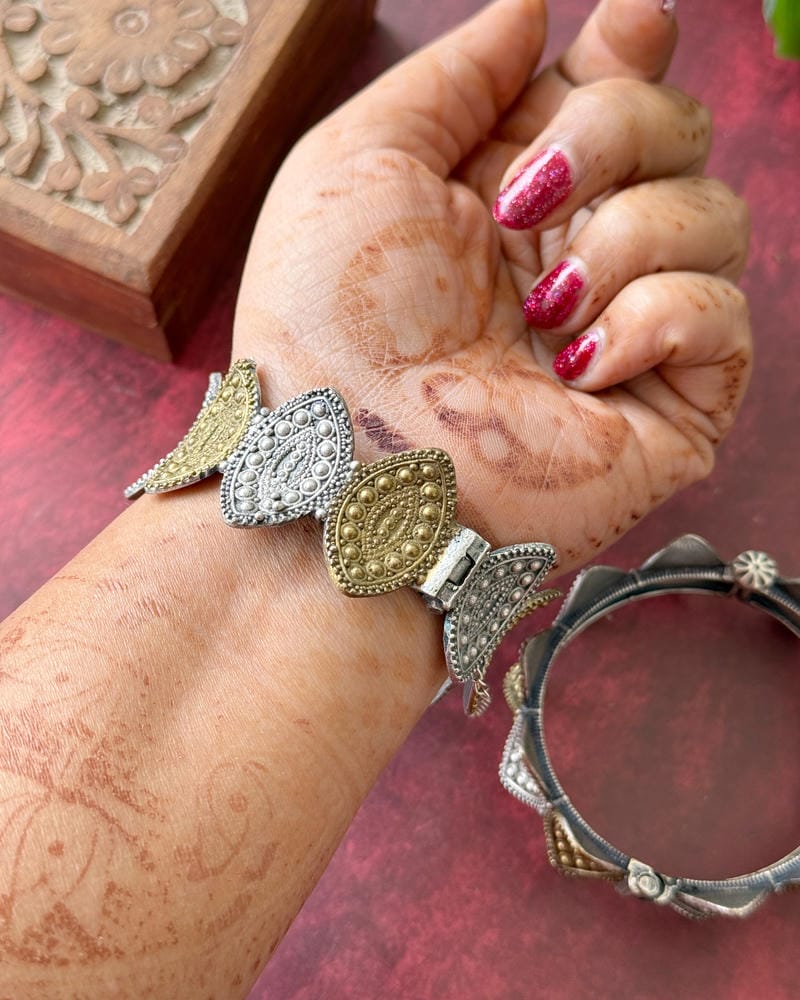 KAMAL DUAL TONE OPENABLE BANGLE