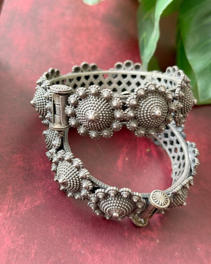 ADREJA OPENABLE BANGLE