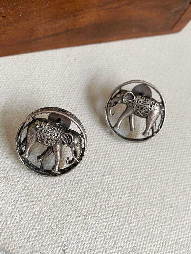 SILVERLOOKALIKE ELEPHANT STUD EARRINGS