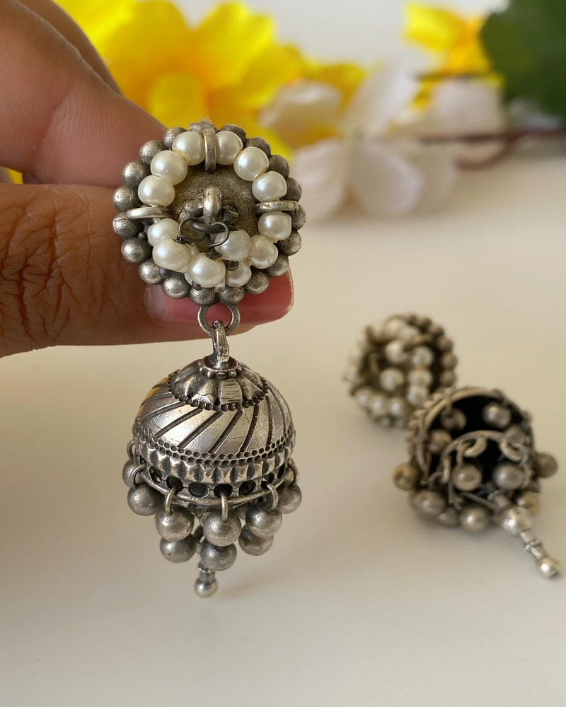 AAVYA PEARL JHUMKA