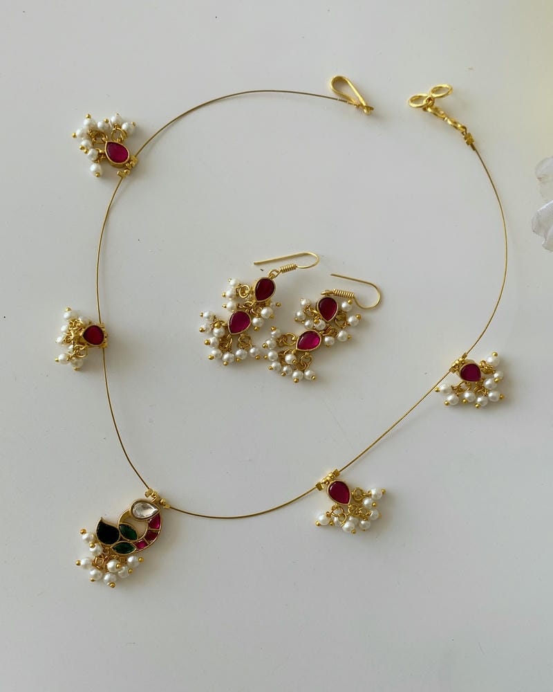 INVISIBLE CHAIN NECKLACE SET
