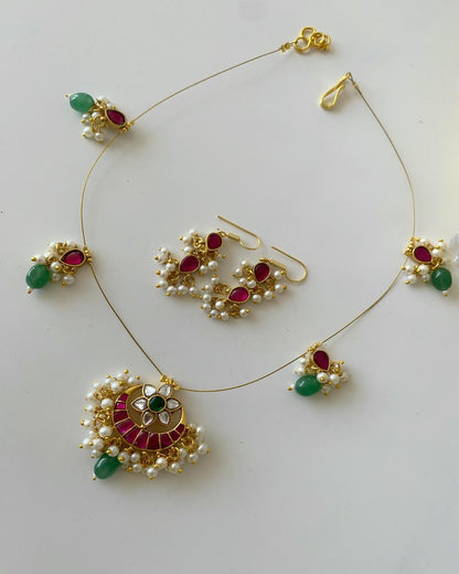 INVISIBLE CHAIN NECKLACE SET