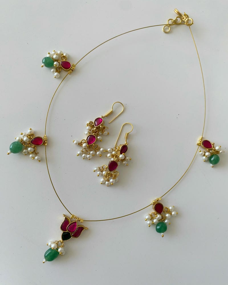 INVISIBLE CHAIN NECKLACE SET
