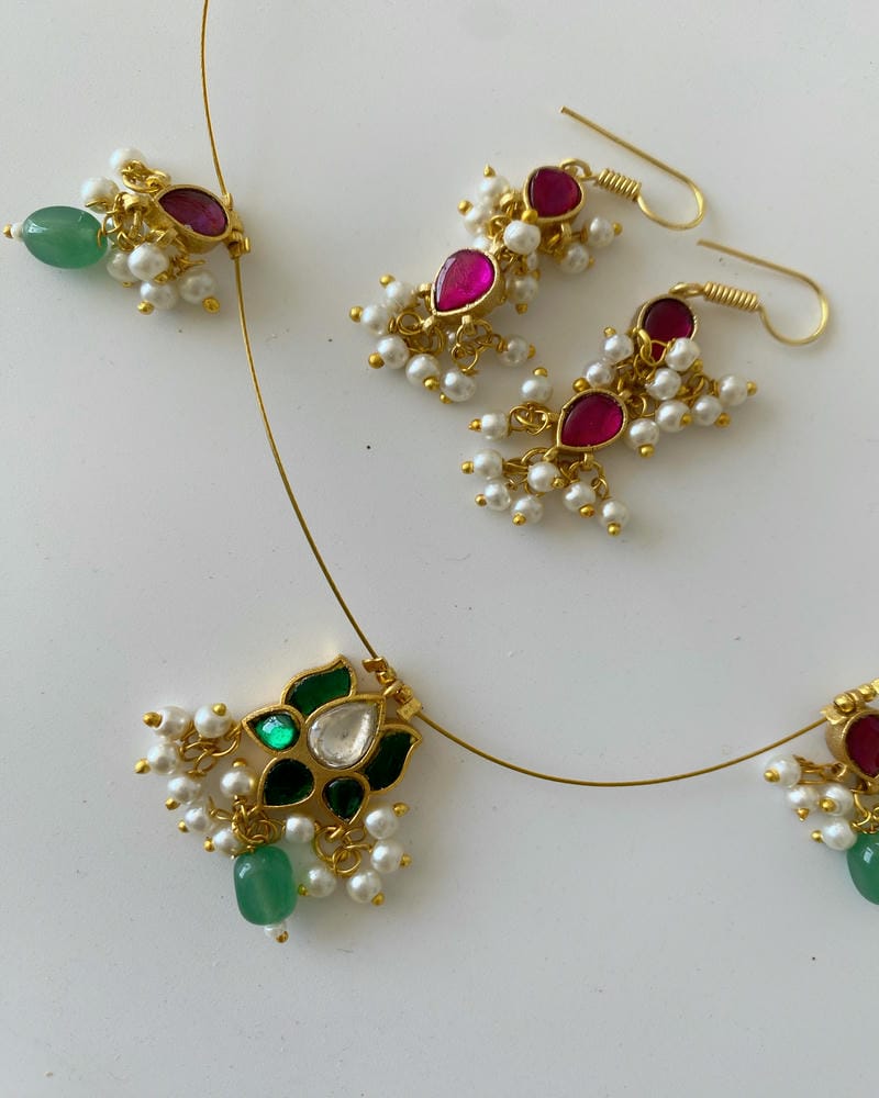INVISIBLE CHAIN NECKLACE SET