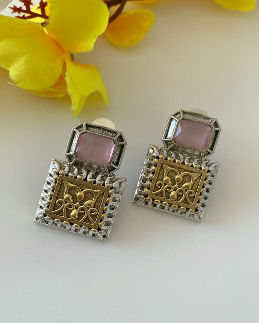 AADHIRA STUDS